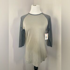 LuLaRoe Randy Tee Shirt NWT 3/4 Raglan Knit Sleeve Gray on Gray